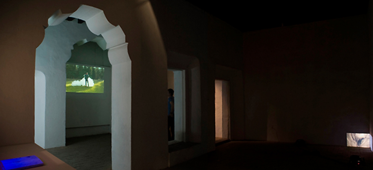 http://www.googleblog.mirunadragan.com/files/gimgs/th-18_CloudExhibit-1Long-web.jpg